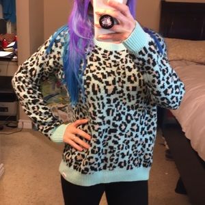 Like new VS PINK crewneck Sweater